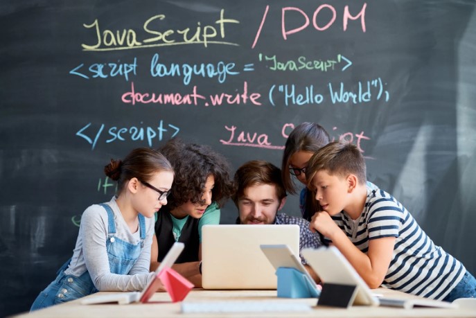 Топ-5 мифов о программировании, в которые верят родители